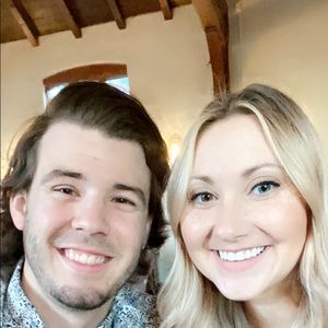 Meet your Posher, Leah